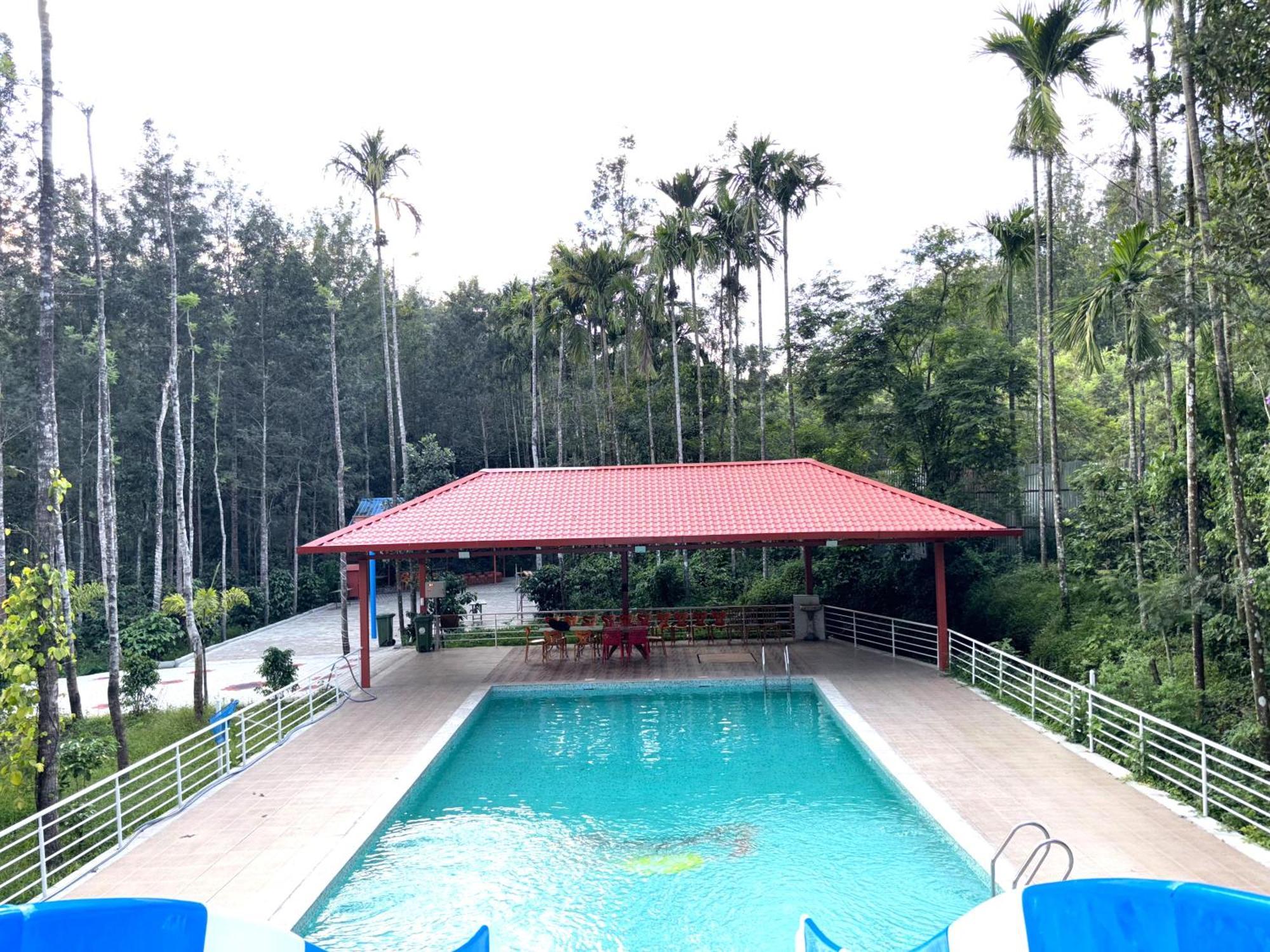 Ecstasy Tent Stay With Swimming Pool & Common Washroom Чикмагалур Екстер'єр фото
