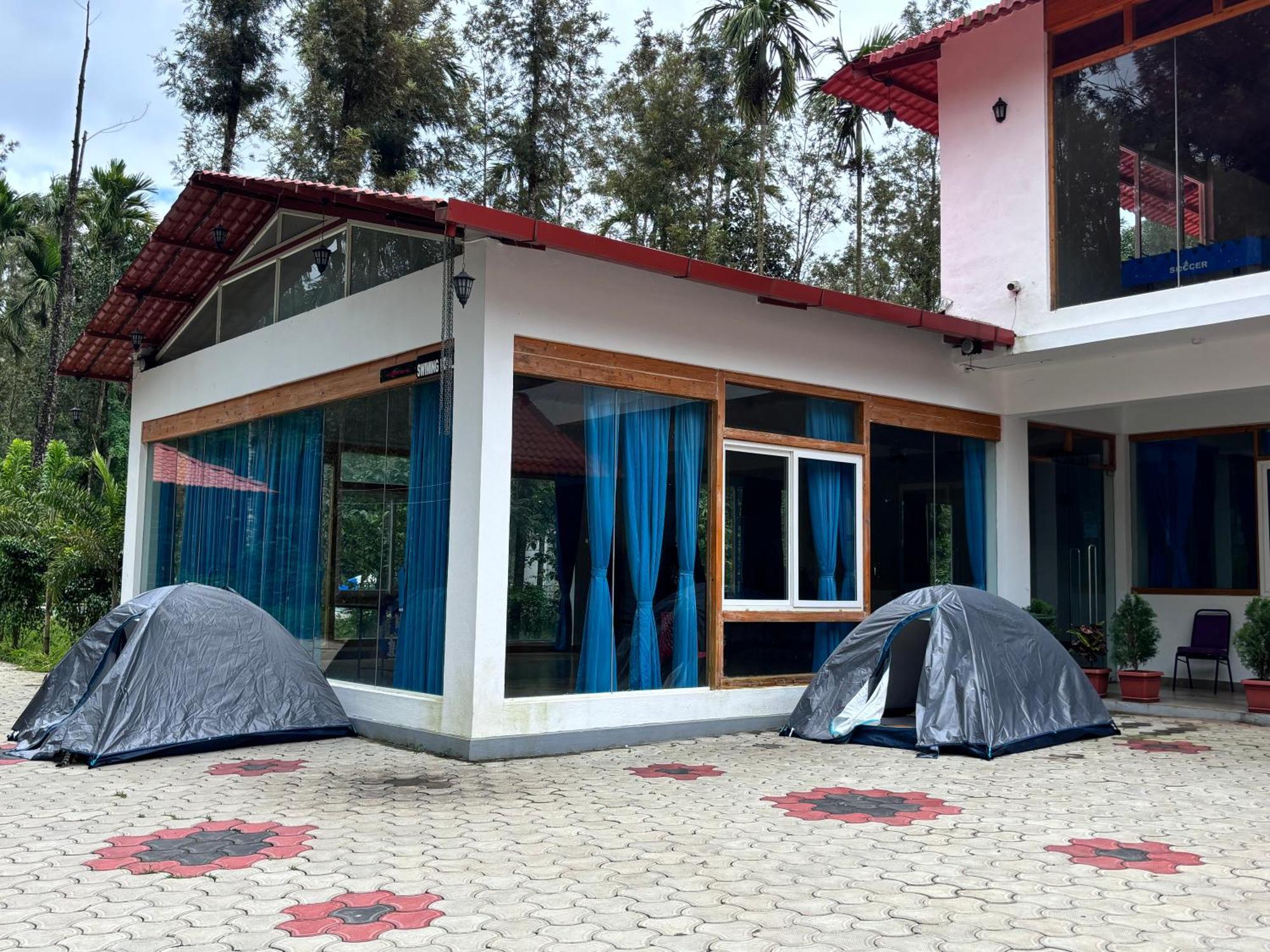 Ecstasy Tent Stay With Swimming Pool & Common Washroom Чикмагалур Екстер'єр фото
