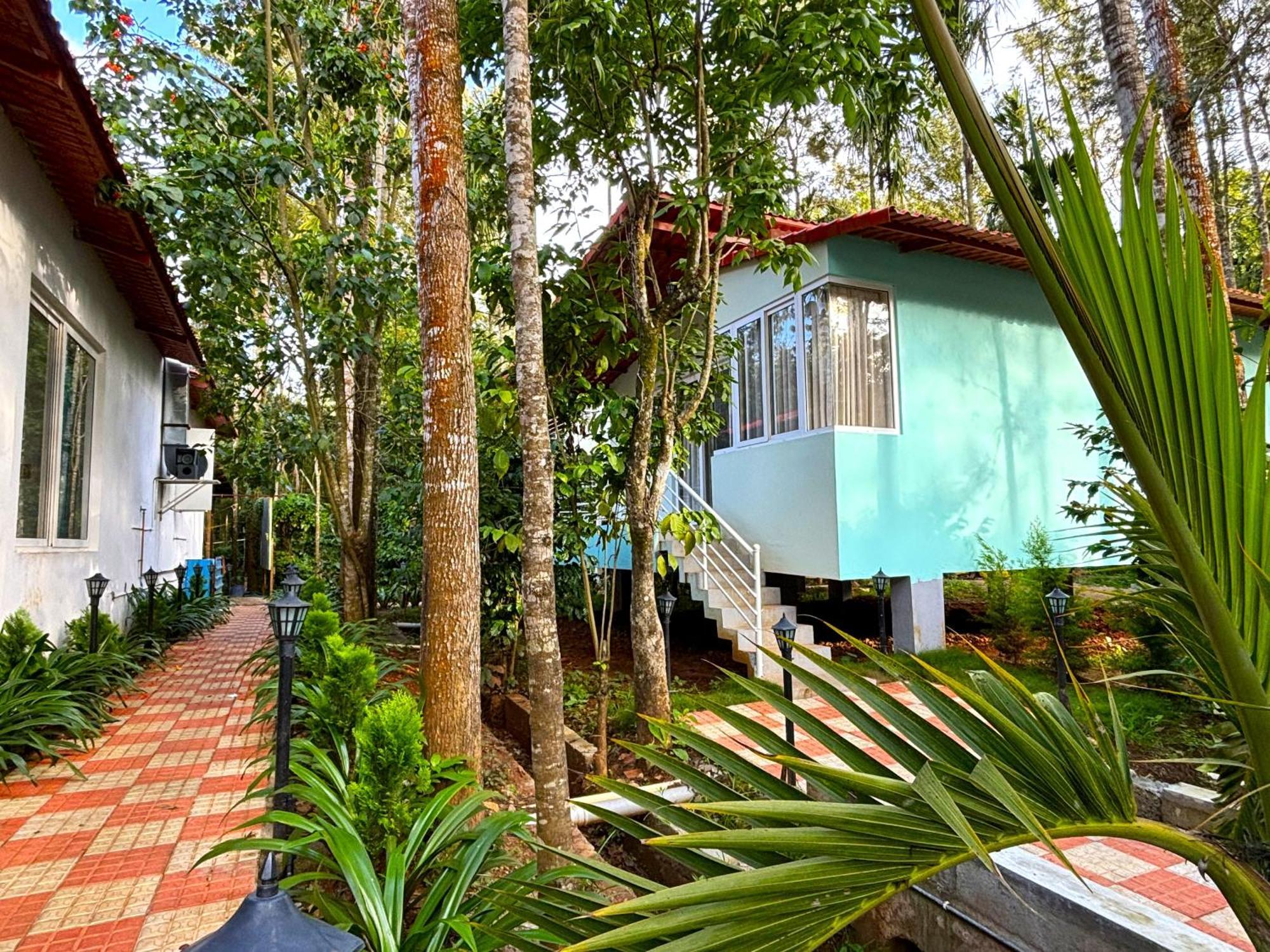 Ecstasy Tent Stay With Swimming Pool & Common Washroom Чикмагалур Екстер'єр фото